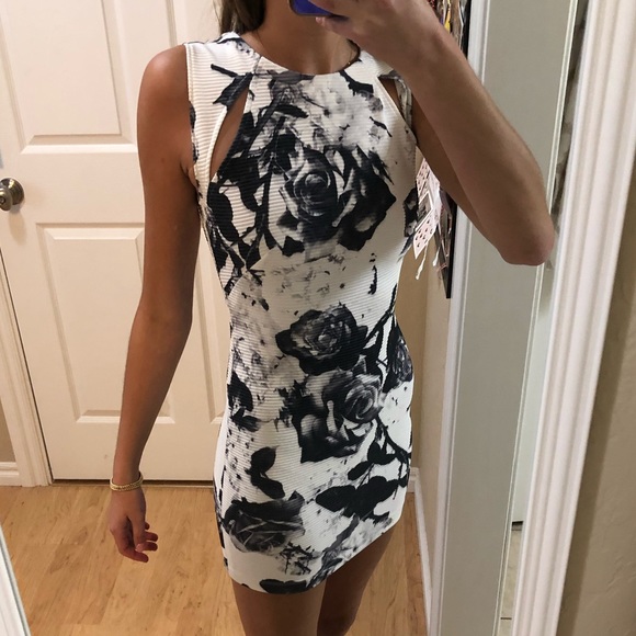 TOPSHOP Mini Dress - Picture 2 of 5